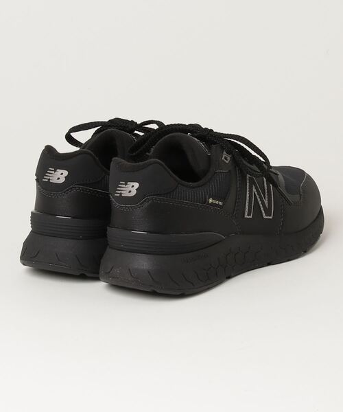 NEW BALANCE（ニューバランス）の「ニューバランス New Balance Walking 880 v6 GTX MW880G B6 4E（スニーカー・メンズ・ブラック×ブラック・25.0cm/25.5cm/26.0cm/26.5cm/27.0cm/27.5cm/28.0cm）」の2枚目の写真