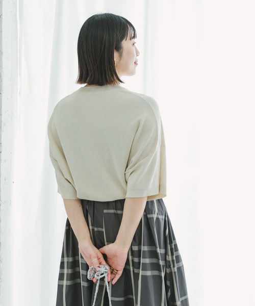 ITEMS URBANRESEARCH（アイテムズ アーバンリサーチ）の「ニットTシャツ（ニット/セーター・レディース・オレンジ/ブラック/オフホワイト/グリーン・FREE）」の19枚目の写真