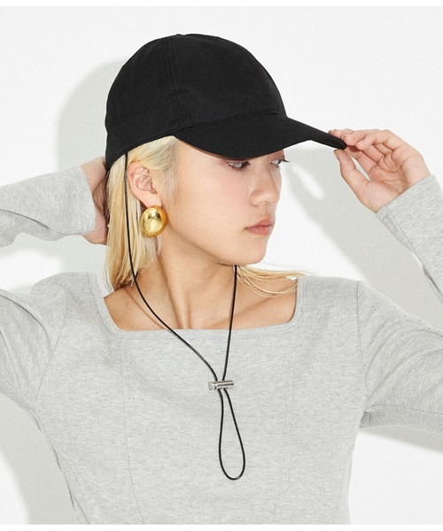 Settimissimo（セッティミッシモ）の「ストラップ付き 撥水コーティング ナイロン キャップ（キャップ・レディース・ブラック/ベージュ・FREE）」の4枚目の写真