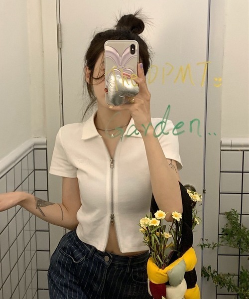 NANEA(ナネア)の「クロップド丈 襟付きダブルジップトップス(Tシャツ/カットソー・レディース・ピンク/ブラウン/グレー/ホワイト・SMALL/MEDIUM/LARGE)」の20枚目の写真
