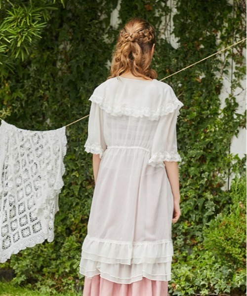 axes femme（アクシーズファム）の「レース×チュール楊柳ガウン