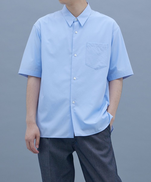 UNITED TOKYO(ユナイテッドトウキョウ)の「【残りわずか】SILKY TECH リラックスS/Sシャツ(シャツ/ブラウス・メンズ・ライトグレー/サックスブルー/ストライプ/ライトブルーグレー・1/2)」の13枚目の写真