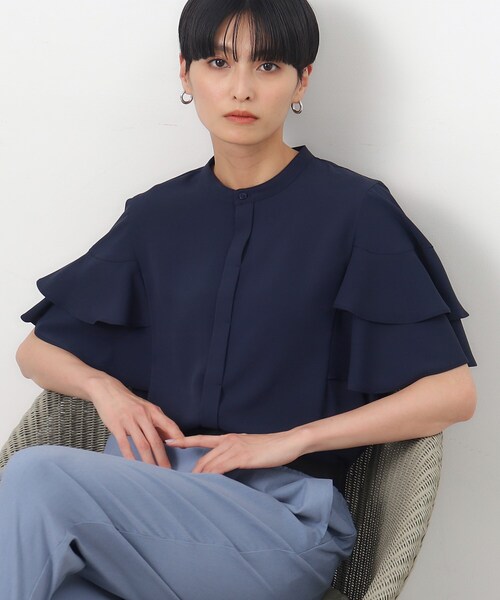 OPAQUE.CLIP（オペークドットクリップ）の「◆ダブルフリルスリーブブラウス【洗濯機洗い可/イージーケア】（シャツ/ブラウス・レディース・ライトベージュ/ネイビー/ホワイト・36/38/40/42）」の3枚目の写真