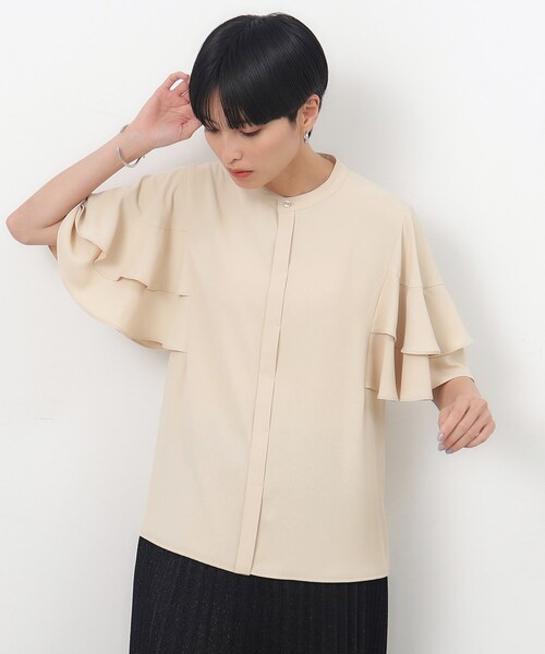 OPAQUE.CLIP（オペークドットクリップ）の「◆ダブルフリルスリーブブラウス【洗濯機洗い可/イージーケア】（シャツ/ブラウス・レディース・ライトベージュ/ネイビー/ホワイト・36/38/40/42）」の2枚目の写真