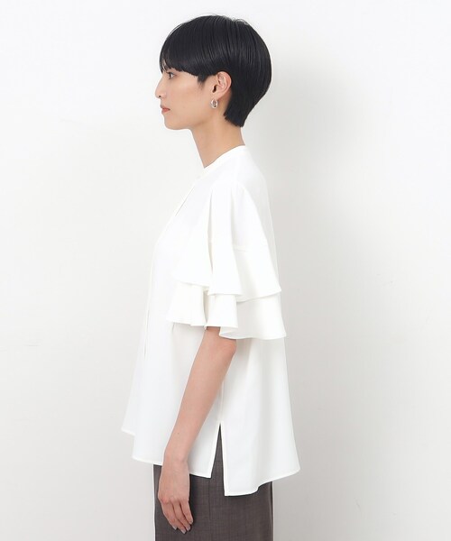 OPAQUE.CLIP（オペークドットクリップ）の「◆ダブルフリルスリーブブラウス【洗濯機洗い可/イージーケア】（シャツ/ブラウス・レディース・ライトベージュ/ネイビー/ホワイト・36/38/40/42）」の7枚目の写真