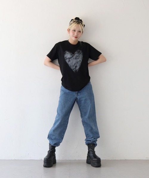 UNIT CHEST(ユニットチェスト)の「【UNIT CHEST】unique unisex T-shirt グランジハートTシャツ(Tシャツ/カットソー・メンズ・ブラック/ホワイト・L/M/S)」の10枚目の写真