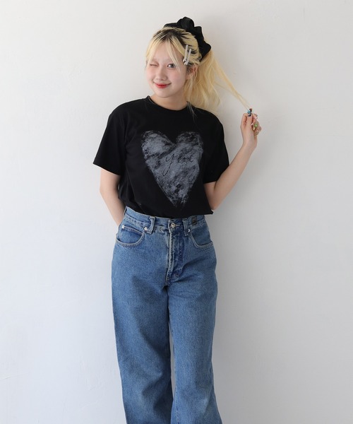 UNIT CHEST(ユニットチェスト)の「【UNIT CHEST】unique unisex T-shirt グランジハートTシャツ(Tシャツ/カットソー・メンズ・ブラック/ホワイト・L/M/S)」の11枚目の写真