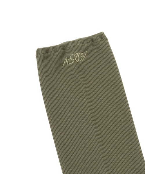 NERGY（ナージー）の「【HIBIYA-KADAN×NERGY】UVリブアームカバー（手袋・レディース・チャコールグレー/カーキ・FREE）」の11枚目の写真