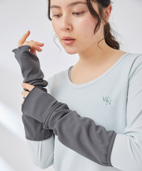 NERGY（ナージー）の「【HIBIYA-KADAN×NERGY】UVリブアームカバー（手袋・レディース・チャコールグレー/カーキ・FREE）」の8枚目の写真