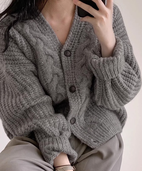 ROOPTOKYO（ループトウキョウ）の「Cable knitted cardigan / ケーブル編みニットカーディガン（カーディガン/ボレロ・レディース・グレー/ホワイト・FREE）」の12枚目の写真