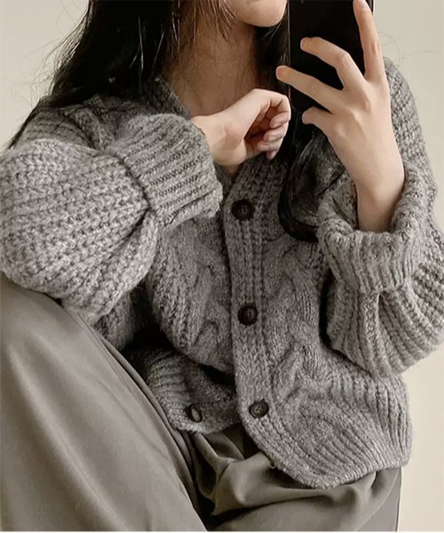 ROOPTOKYO（ループトウキョウ）の「Cable knitted cardigan / ケーブル編みニットカーディガン（カーディガン/ボレロ・レディース・グレー/ホワイト・FREE）」の10枚目の写真