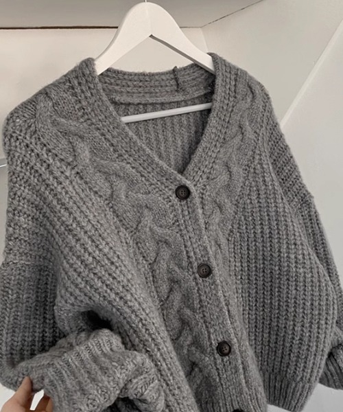 ROOPTOKYO（ループトウキョウ）の「Cable knitted cardigan / ケーブル編みニットカーディガン（カーディガン/ボレロ・レディース・グレー/ホワイト・FREE）」の4枚目の写真