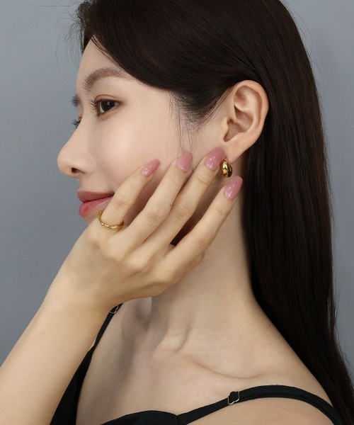 CEMONEMO（セモネモ）の「【金属アレルギー対応】 ニュアンス ピンキーリング / サージカルステンレス 316L（リング・レディース・シルバー/ゴールド・4号）」の4枚目の写真