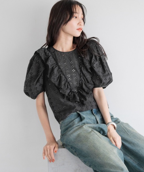 LOWRYS FARM（ローリーズファーム）の「スカラップレースブラウスＳＳ 136128（シャツ/ブラウス・レディース・ブラック/アイボリー・FREE）」の6枚目の写真