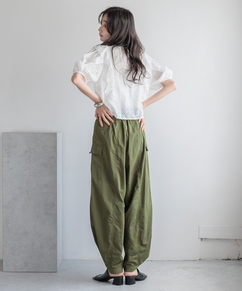 LOWRYS FARM（ローリーズファーム）の「スカラップレースブラウスＳＳ 136128（シャツ/ブラウス・レディース・ブラック/アイボリー・FREE）」の10枚目の写真