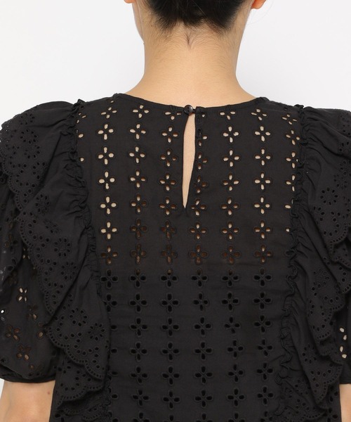 LOWRYS FARM（ローリーズファーム）の「スカラップレースブラウスＳＳ 136128（シャツ/ブラウス・レディース・ブラック/アイボリー・FREE）」の19枚目の写真