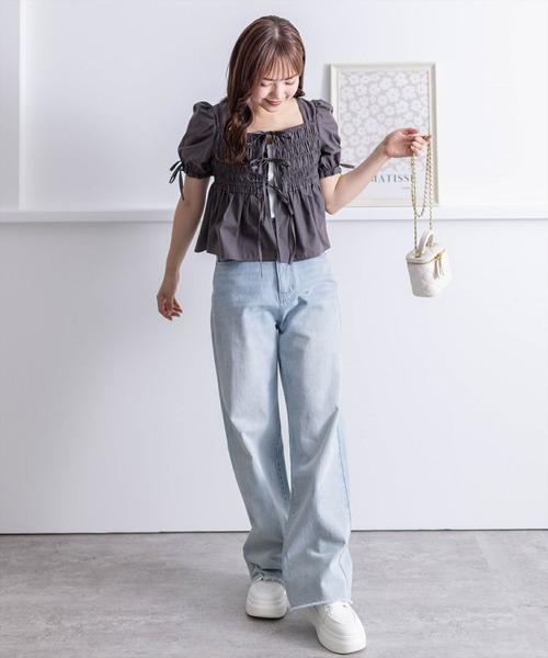 clear（クリア）の「リボン付きパフスリーブシャーリングブラウス［着回し抜群 大人 カジュアル］≪再入荷≫（シャツ/ブラウス・レディース・チャコールグレー/ブルーグレー/オフホワイト・F）」の19枚目の写真