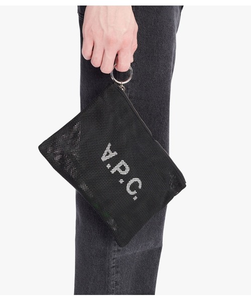 A.P.C.(アーペーセー)の「TROUSSE REBOUND(ポーチ・メンズ・オフホワイト/ブラック・ONESIZE)」の7枚目の写真