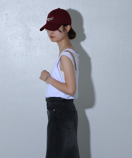 COLONY 2139(コロニートゥーワンスリーナイン)の「ダブルレイヤードタンクトップ(タンクトップ・レディース・ブラック/チャコールグレー/オフホワイト・FREE)」の7枚目の写真