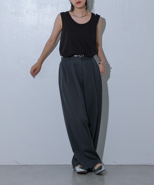 COLONY 2139(コロニートゥーワンスリーナイン)の「ダブルレイヤードタンクトップ(タンクトップ・レディース・ブラック/チャコールグレー/オフホワイト・FREE)」の21枚目の写真