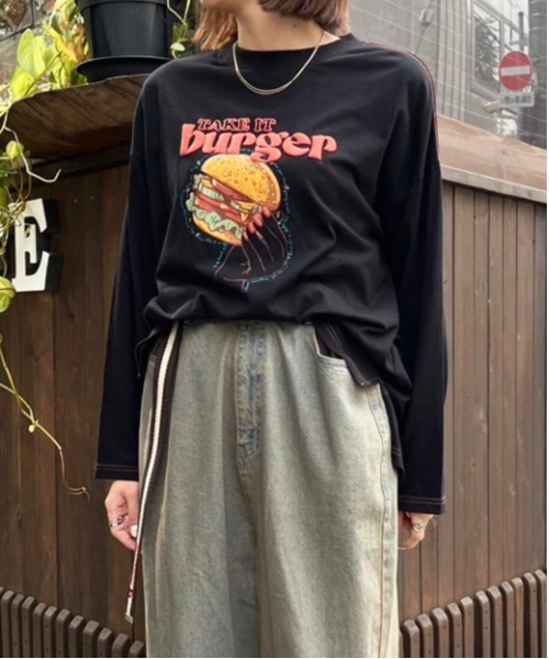 DOUBLE NAME(ダブルネーム)の「TAKE IT HAMBURGER ロンTEE(Tシャツ/カットソー・レディース・ブラック/オフホワイト・FREE)」の9枚目の写真