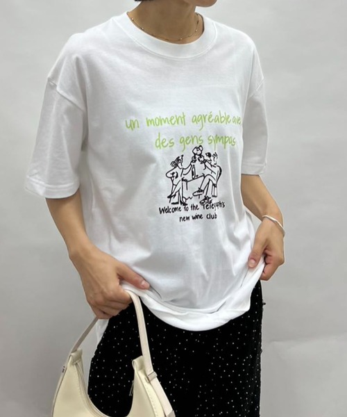 mebole（メボレ）の「イラストプリントTシャツ（Tシャツ/カットソー・レディース・オートミール/ネイビー/ホワイト・FREE）」の5枚目の写真