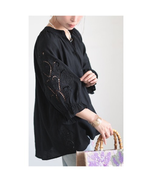 Sawa a la mode(サワアラモード)の「刺繍レースブラウス(シャツ/ブラウス・レディース・グリーン/ブラック・FREE)」の17枚目の写真