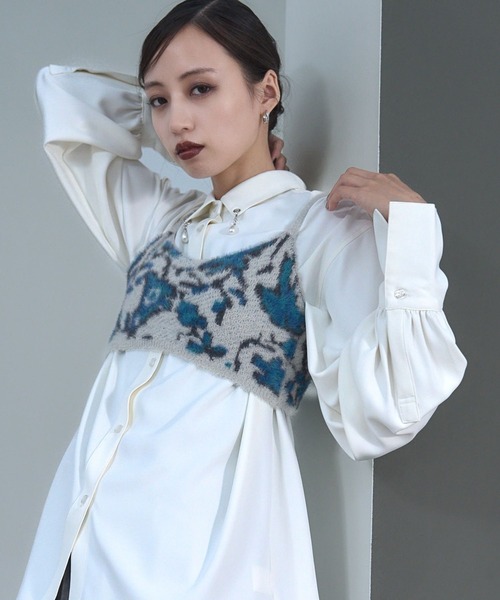 HARE(ハレ)の「シャギーガラニットビスチェ(HARE)(ベスト・レディース・レッド/ライトグレー・FREE)」の2枚目の写真