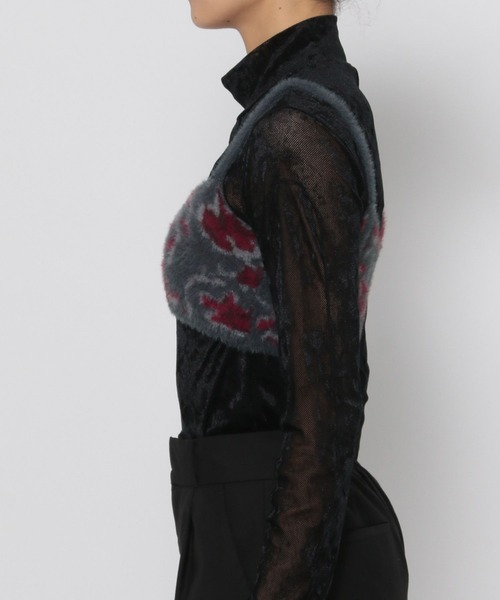 HARE(ハレ)の「シャギーガラニットビスチェ(HARE)(ベスト・レディース・レッド/ライトグレー・FREE)」の13枚目の写真