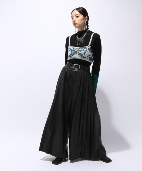 HARE(ハレ)の「シャギーガラニットビスチェ(HARE)(ベスト・レディース・レッド/ライトグレー・FREE)」の5枚目の写真