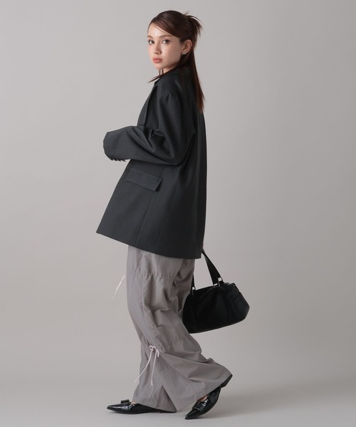 FOREVER 21（フォーエバー トゥエンティーワン）の「【2024FW】ビッグジャケット（テーラードジャケット・レディース・ストライプ/グレー・FREE）」の13枚目の写真