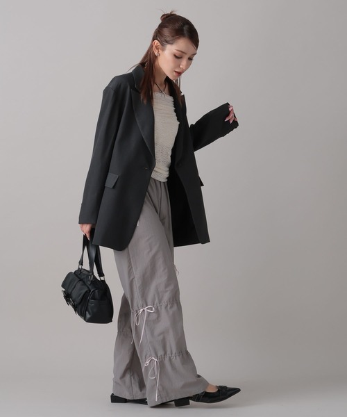 FOREVER 21（フォーエバー トゥエンティーワン）の「【2024FW】ビッグジャケット（テーラードジャケット・レディース・ストライプ/グレー・FREE）」の14枚目の写真