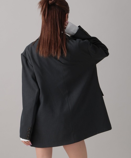 FOREVER 21（フォーエバー トゥエンティーワン）の「【2024FW】ビッグジャケット（テーラードジャケット・レディース・ストライプ/グレー・FREE）」の17枚目の写真