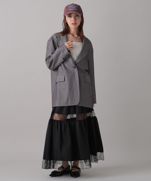 FOREVER 21（フォーエバー トゥエンティーワン）の「【2024FW】ビッグジャケット（テーラードジャケット・レディース・ストライプ/グレー・FREE）」の4枚目の写真