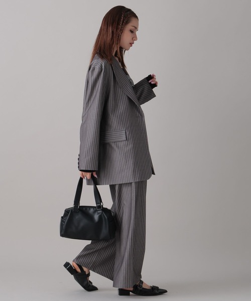 FOREVER 21（フォーエバー トゥエンティーワン）の「【2024FW】ビッグジャケット（テーラードジャケット・レディース・ストライプ/グレー・FREE）」の8枚目の写真