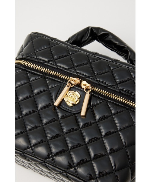 rienda（リエンダ）の「エナメルバニティーバッグ（ショルダーバッグ・レディース・ブラック/ピンクゴールド/レッド・FREE）」の4枚目の写真