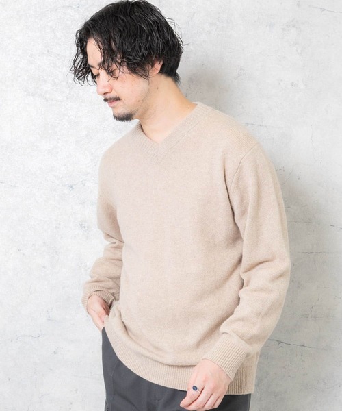 URBAN RESEARCH ROSSO MEN（アーバンリサーチロッソメン）の「『XLサイズあり』ハミルトンラムズウールVネックニット（ニット/セーター・メンズ・ブルー/ブラック/グレー系その他/ベージュ/ネイビー・SMALL/MEDIUM/LARGE/X-LARGE）」の12枚目の写真