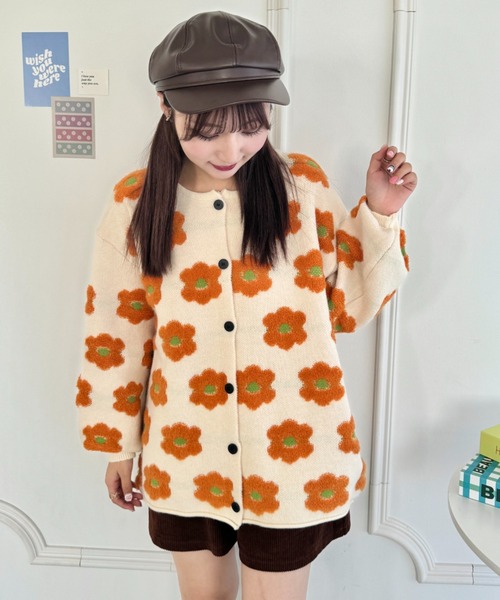SOLLON.(ソルロン)の「ブークレフラワーオーバーサイズカーディガン(カーディガン/ボレロ・レディース・ピンク/アイボリー・FREE)」の5枚目の写真