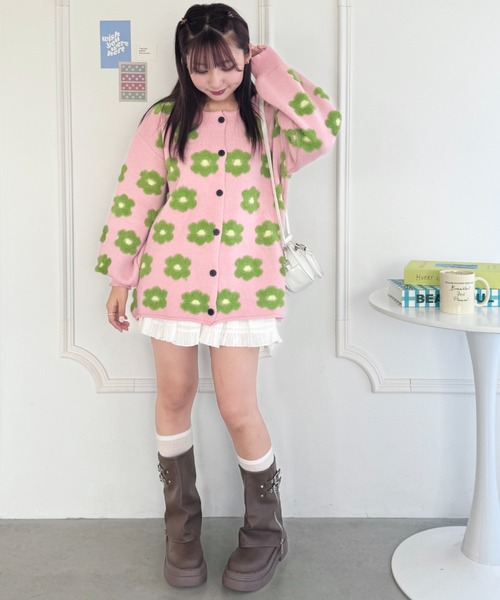 SOLLON.(ソルロン)の「ブークレフラワーオーバーサイズカーディガン(カーディガン/ボレロ・レディース・ピンク/アイボリー・FREE)」の17枚目の写真