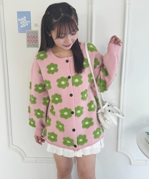 SOLLON.(ソルロン)の「ブークレフラワーオーバーサイズカーディガン(カーディガン/ボレロ・レディース・ピンク/アイボリー・FREE)」の12枚目の写真