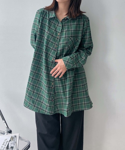 AS KNOW AS plus(アズノゥアズプラス)の「◇スラリ見えパターンギャザーチュニック(チュニック・レディース・ブラック系/オフホワイト/グレイッシュベージュ/ブラック系その他/グリーン系その他/ブルー系その他/ブルー系2/ブラック系その他2/ブルー系その他2/ベージュ系1/ブラック系1/グリーン系1・FREE)」の8枚目の写真
