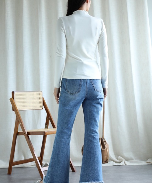 aimoha(アイモハ)の「【Aimoha】フリル裏起毛インナートップス (AW) (LV)(Tシャツ/カットソー・レディース・ベージュ/ホワイト/ブラウン/ブラック・SMALL/MEDIUM/LARGE/X-LARGE/XX-LARGE)」の11枚目の写真