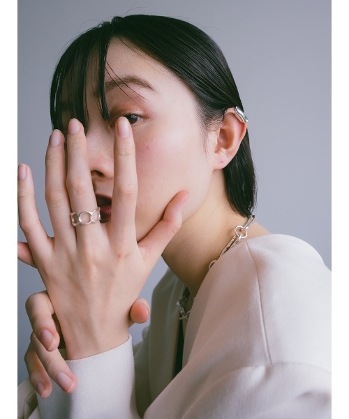 SYKIA(シキア)の「A Petal Earcuff(イヤーカフ・レディース・シルバー/ゴールド・FREE)」の12枚目の写真