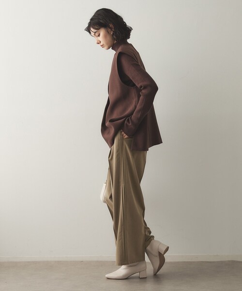 OPAQUE.CLIP（オペークドットクリップ）の「◆サイドタックワイドパンツ【洗濯機洗い可】（その他パンツ・レディース・ブラウン系/チャコールグレー・42/40/38）」の9枚目の写真