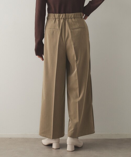 OPAQUE.CLIP（オペークドットクリップ）の「◆サイドタックワイドパンツ【洗濯機洗い可】（その他パンツ・レディース・ブラウン系/チャコールグレー・42/40/38）」の13枚目の写真
