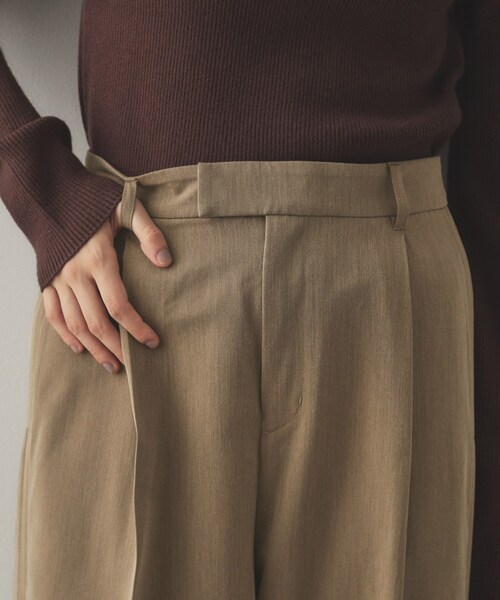 OPAQUE.CLIP（オペークドットクリップ）の「◆サイドタックワイドパンツ【洗濯機洗い可】（その他パンツ・レディース・ブラウン系/チャコールグレー・42/40/38）」の14枚目の写真