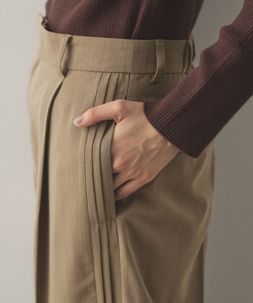 OPAQUE.CLIP（オペークドットクリップ）の「◆サイドタックワイドパンツ【洗濯機洗い可】（その他パンツ・レディース・ブラウン系/チャコールグレー・42/40/38）」の16枚目の写真