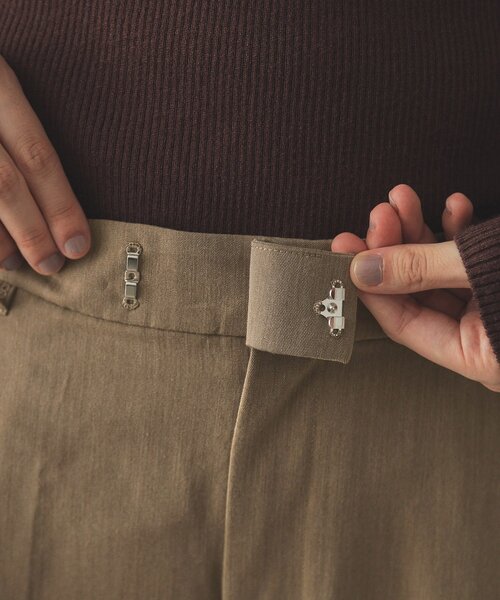 OPAQUE.CLIP（オペークドットクリップ）の「◆サイドタックワイドパンツ【洗濯機洗い可】（その他パンツ・レディース・ブラウン系/チャコールグレー・42/40/38）」の19枚目の写真