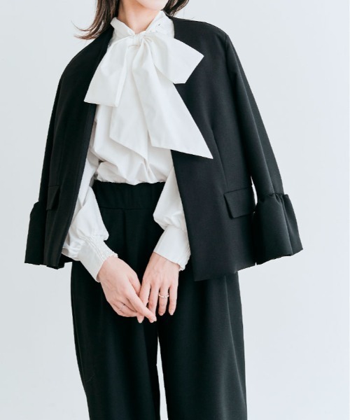 kirakiraShop(キラキラショップ)の「OUI CLASSY ノーカラー フレア スリーブ ジャケット(ノーカラージャケット・レディース・ネイビー/チャコール/ブラック・S/M/L)」の10枚目の写真