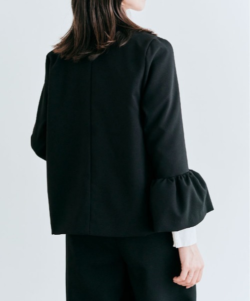 kirakiraShop(キラキラショップ)の「OUI CLASSY ノーカラー フレア スリーブ ジャケット(ノーカラージャケット・レディース・ネイビー/チャコール/ブラック・S/M/L)」の8枚目の写真